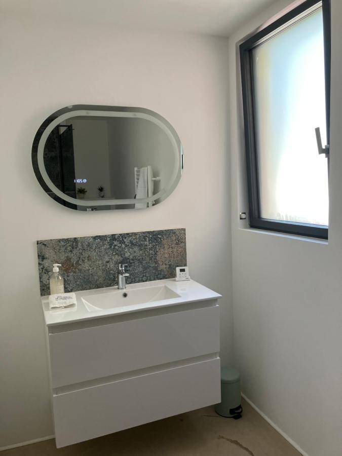 Chambre Avec Petit-Dejeuner En Provence Luberon La Tour-dʼAigues Buitenkant foto