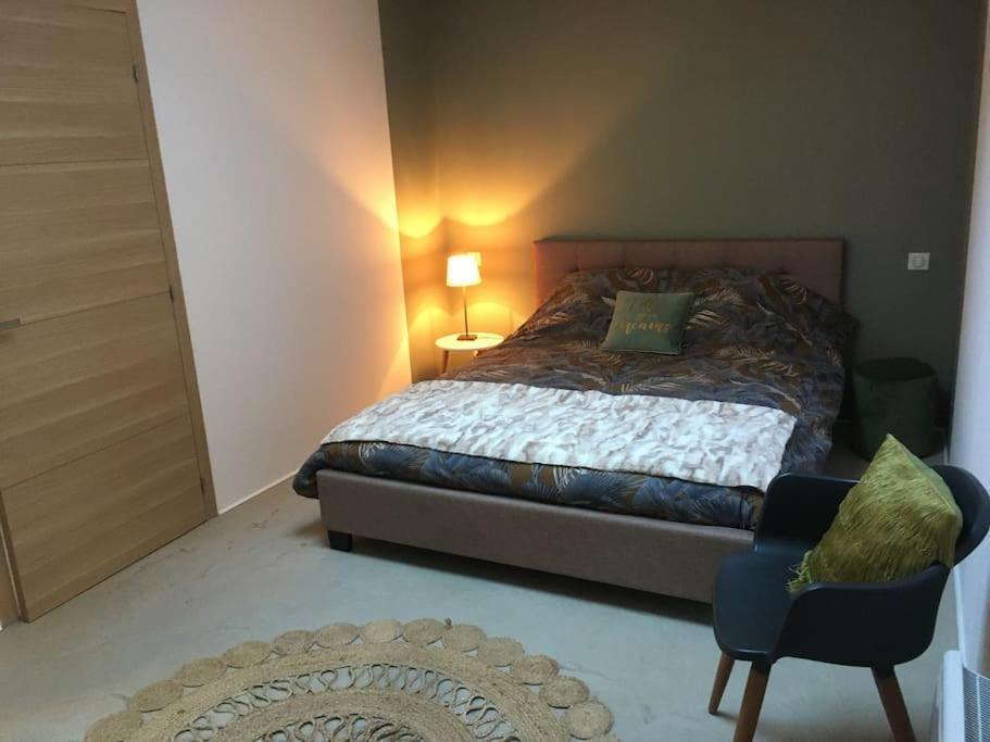 Chambre Avec Petit-Dejeuner En Provence Luberon La Tour-dʼAigues Buitenkant foto