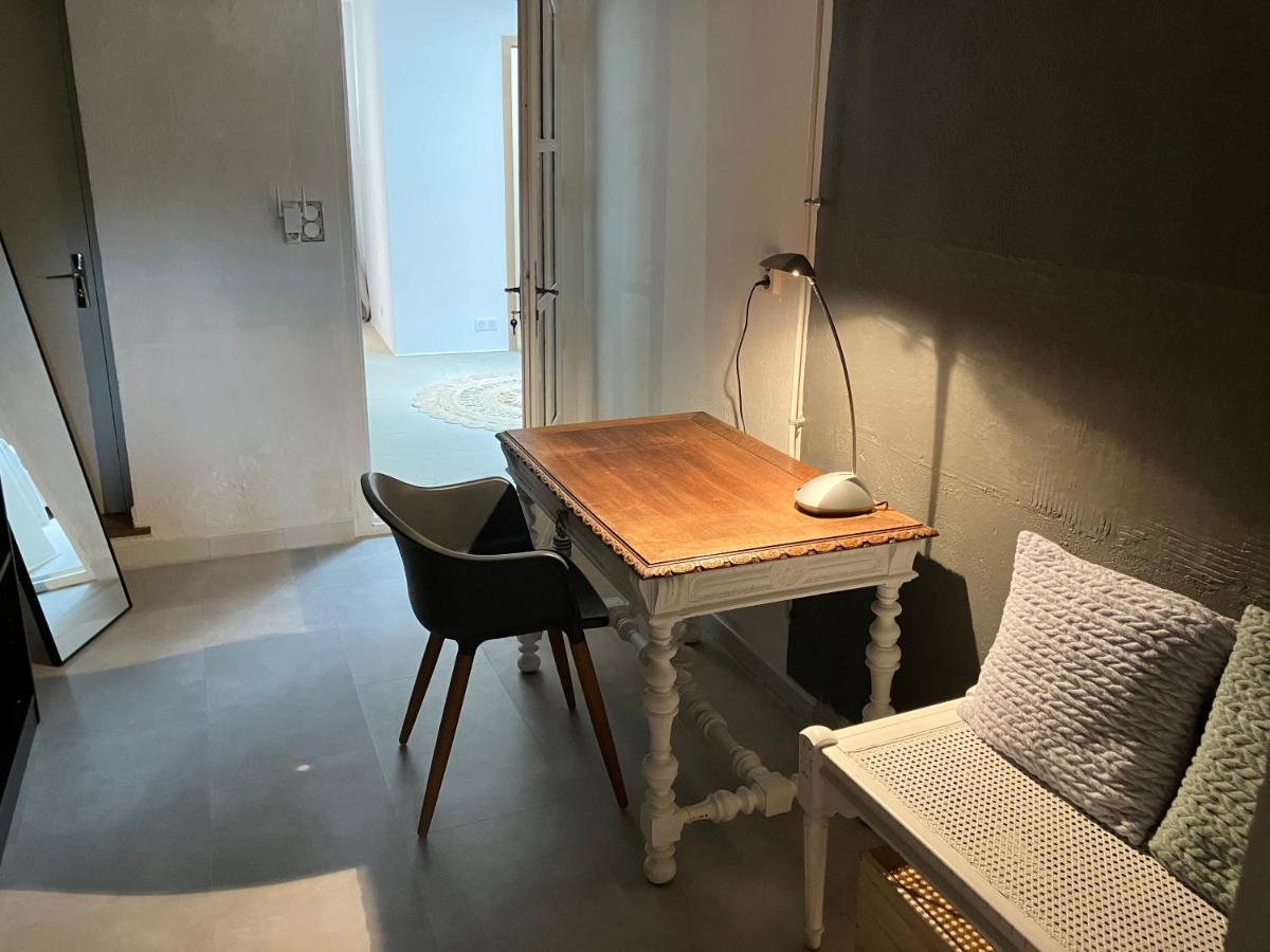 Chambre Avec Petit-Dejeuner En Provence Luberon La Tour-dʼAigues Buitenkant foto