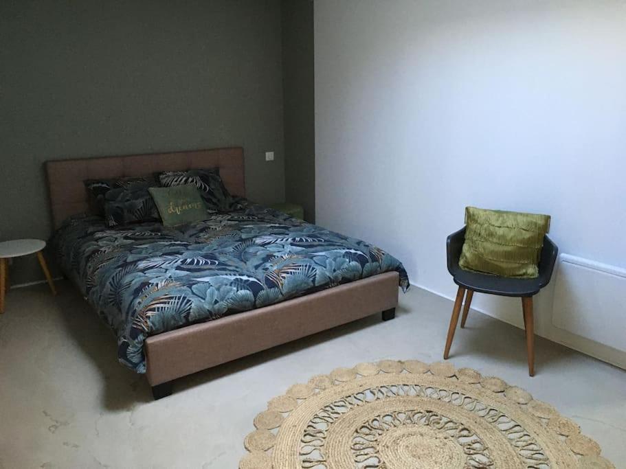 Chambre Avec Petit-Dejeuner En Provence Luberon La Tour-dʼAigues Buitenkant foto